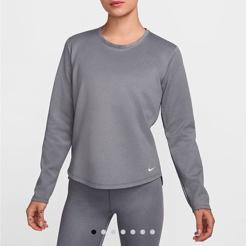 Nike Therma-Fit Long Sleeve - Medium